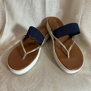 ITALIAN SHOEMAKERS Sz 9 Gold Navy Elastic Front Toe Post Slip On Comfort Sandals